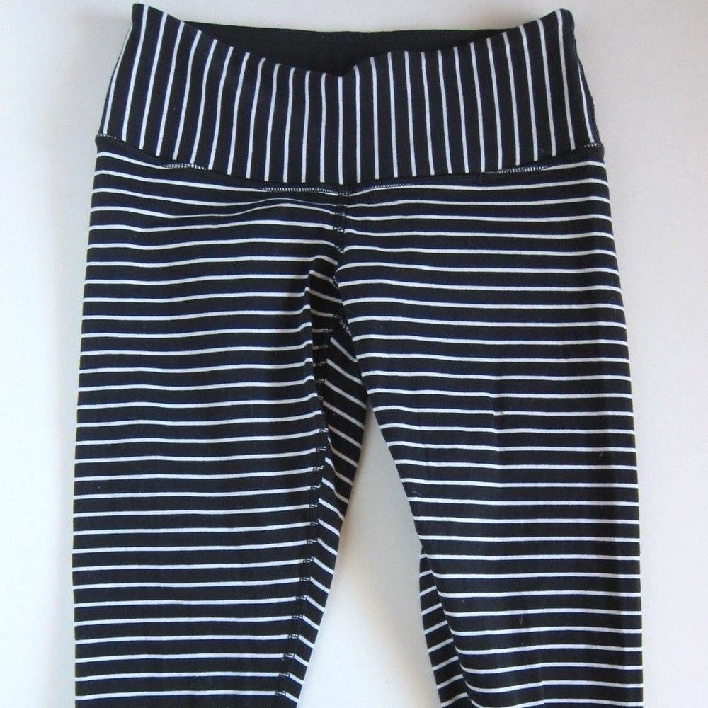 lululemon black & white stripe wonder unders RARE